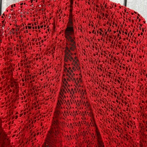Crocheted Cape Wrap Red - Picture 2 of 7